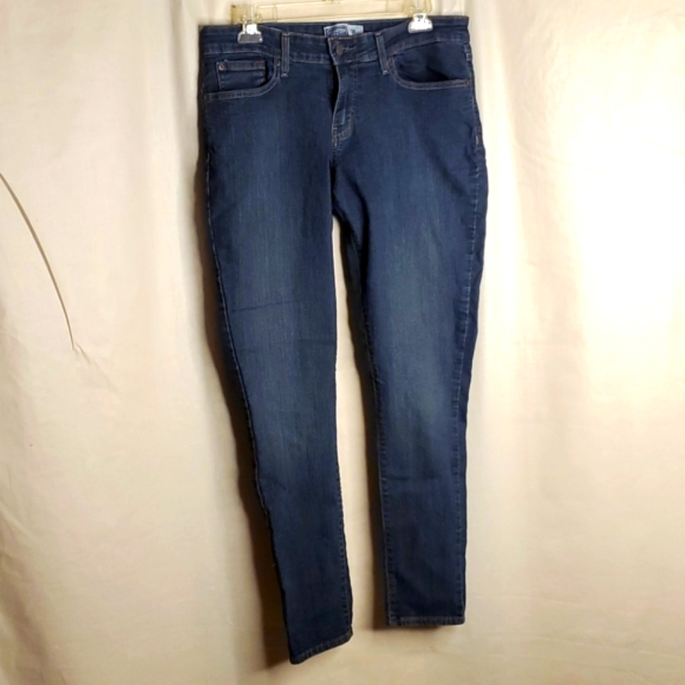 Women Signature Levi Strauss Co. Stretch dark denim Jeans, Size 12 Medium, Blue